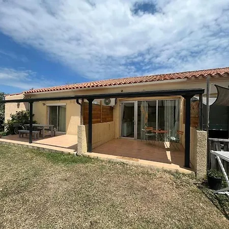 Pour 4 - Piscine Holiday home *