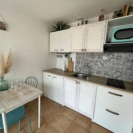 Holiday home Pour 4 - Piscine